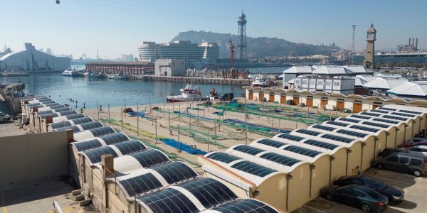El Port de Barcelona instala placas fotovoltaicas innovadoras en el moll de Pescadors e inicia su primera comunidad energética