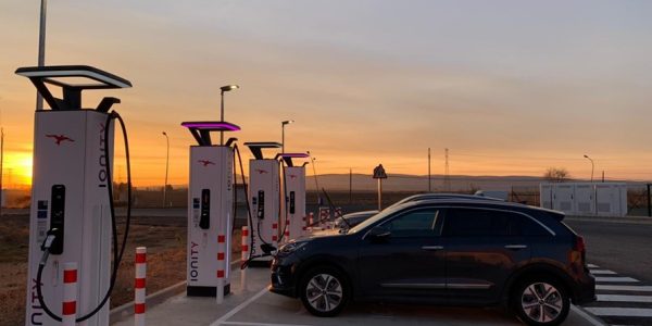 Comencen les obres d’una electrolinera a l’estació de servei de la CIM El Camp