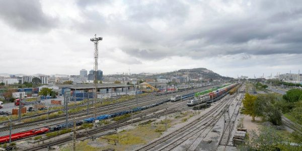 El Port de Barcelona y Adif crean la sociedad Train Port Barcelona