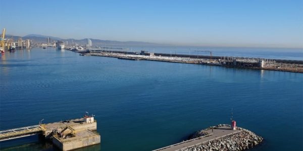 El Port de Barcelona fa un salt en l’electrificació del moll Adossat