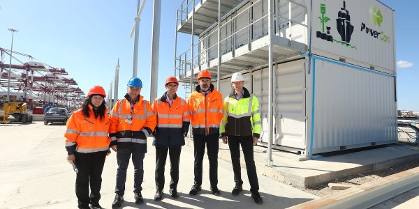 El primer OPS del Port de Barcelona per a vaixells portacontenidors arriba a la terminal BEST