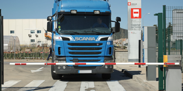 CIMALSA ofrece un nuevo canal de contratación y pago en el aparcamiento de vehículos pesados de Castellar del Vallès