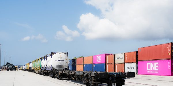 La Terminal Intermodal de La Boella del Port de Tarragona mou més de 800 TEUS en una setmana