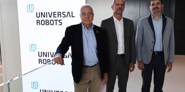 Universal Robots incorpora sus cobots en el ecosistema de industria 4.0 de DFactory Barcelona