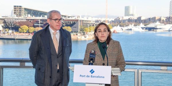 La consejera de Territorio, Vivienda y Transición Ecológica visita el Port de Barcelona