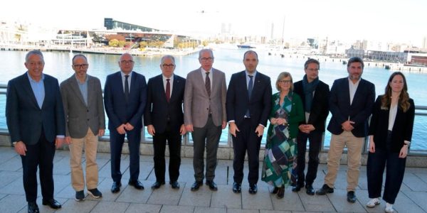 El Port de Barcelona, la UPC, Veolia, Esade y el IHCantabria acogen la Asamblea General de One Water